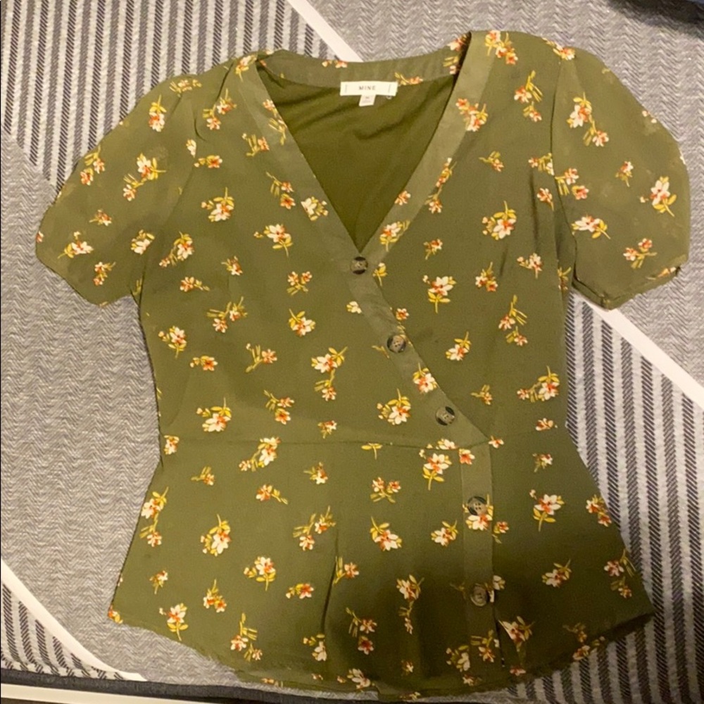 Cute top